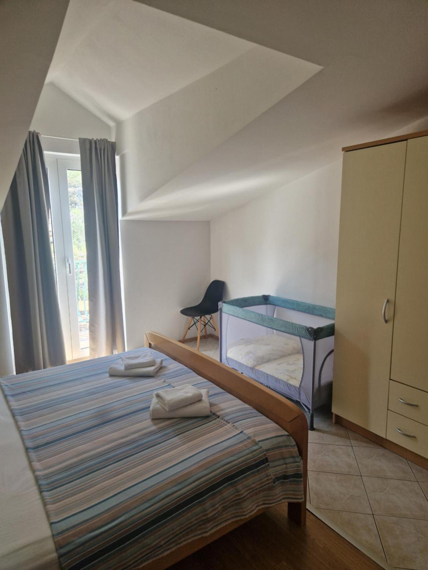 Apartmani "Ivan" Marina Exterior photo