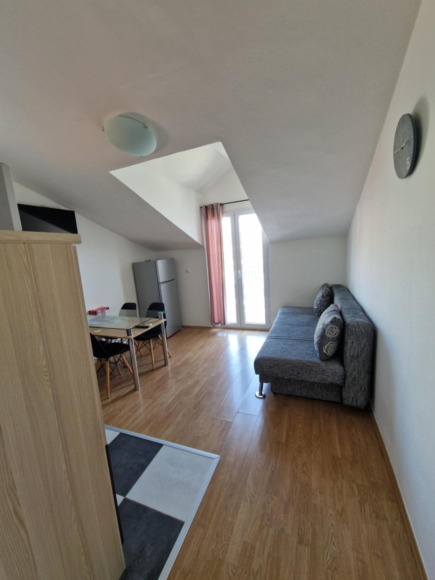 Apartmani "Ivan" Marina Exterior photo